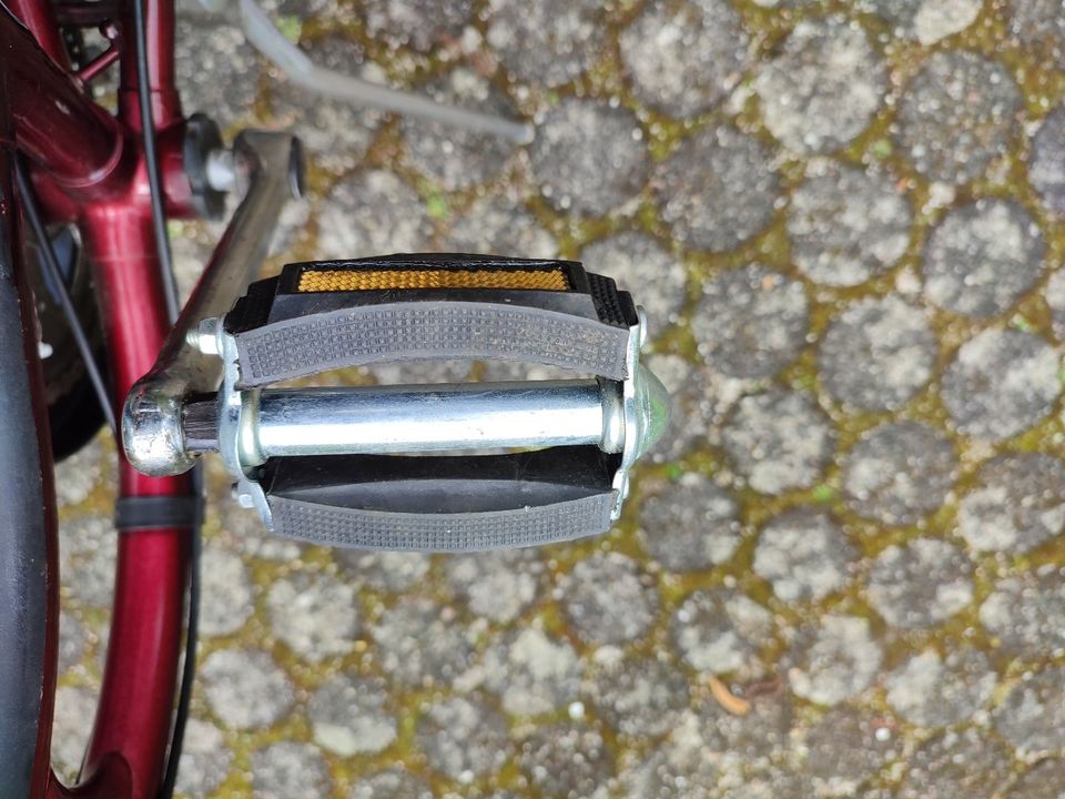 Diamant Topas Damen Fahrrad Vintage 26 Zoll, rot Größe L/50, top in Berlin