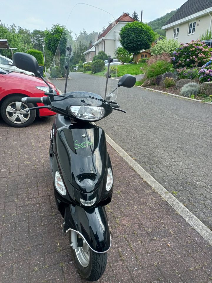 2 kW Elektromotorroller mit 45 km/h von Nova Motors in Nachrodt-Wiblingwerde