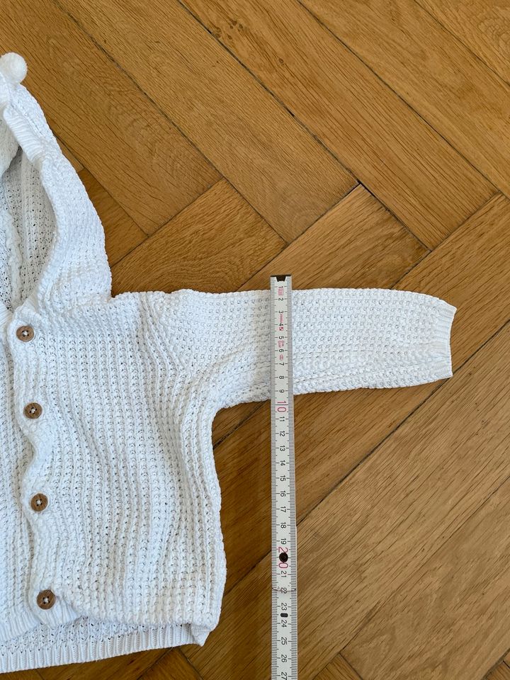 Carter‘s baby Strickjacke 9 Monate 74 weiß cardigan Baumwolle in München