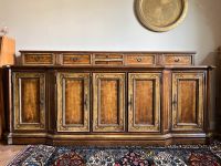 Elegantes Sideboard, Franz. Landhausstil, vintage, Walnuss Holz Bremen-Mitte - Bremen Altstadt Vorschau