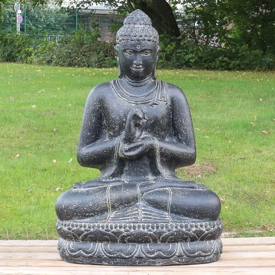 Buddha Statue sitzend Figur Skulptur Deko Steinguss Chakra 80 cm in Bochum