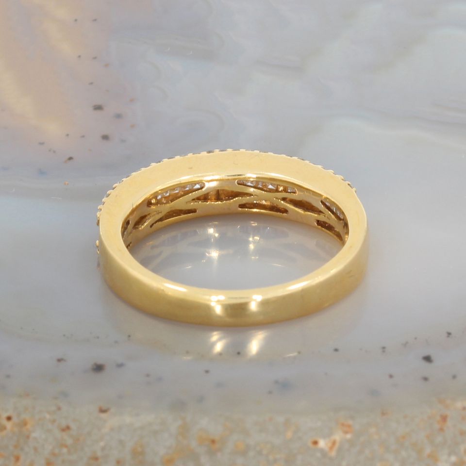 WERT 2750 € BRILLANT DIAMANT RING 750er/18 K GELBGOLD vxlt 23607 in Essen