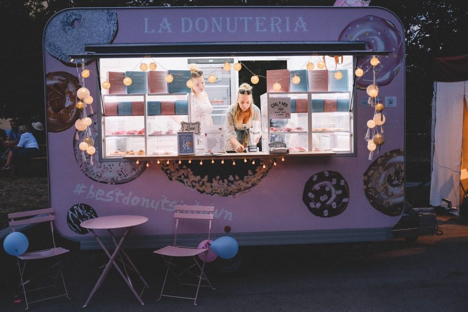 La Donuteria - Donuts Schau-Bäckerei - Top Standort im BreuningerLand in Ludwigsburg zu verkaufen in Ludwigsburg