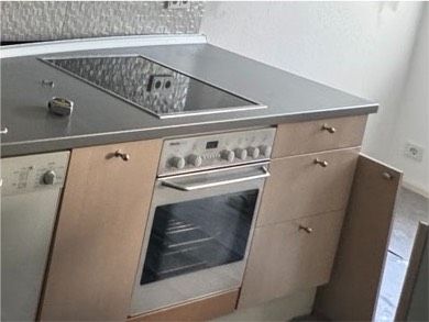 Mille Backofen mit Kochplatten in Frankfurt am Main