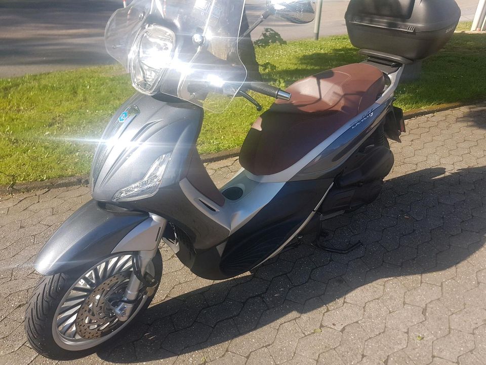 Piaggio Beverly 300ie ABS Euro4 in Riegelsberg