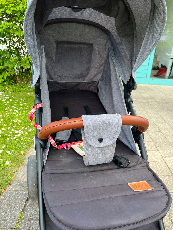 Kinderwagen in Höhenkirchen-Siegertsbrunn