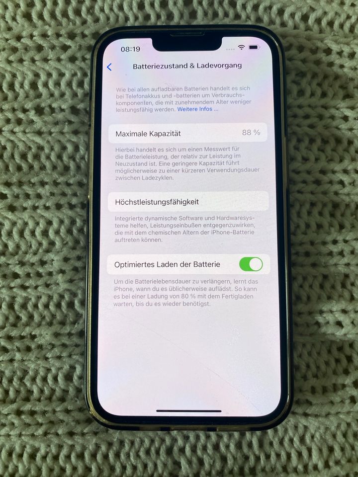 iPhone 13 Pro mit Displayfolie und Schutzhülle in Weinheim