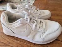 Nike, Sneaker, Turnschuhe Niedersachsen - Apen Vorschau