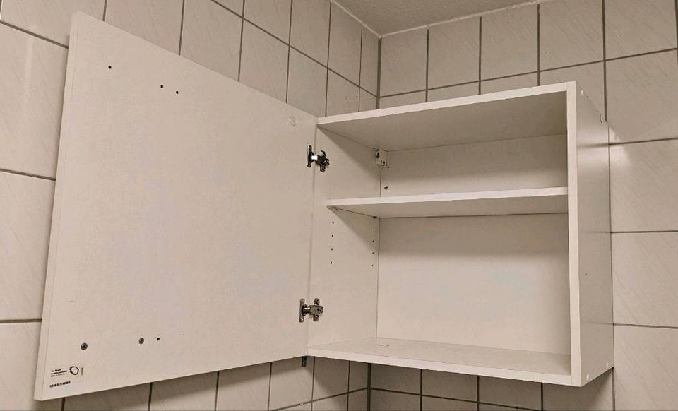 Hängeschrank weiß für z.B. Küche, Bad, Speisekammer in Biberach an der Riß