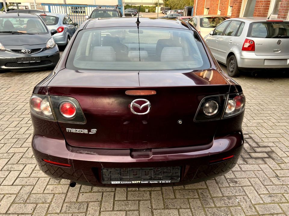 Mazda 3 Lim. 1.6 Active "NEU TÜV,KLIMAAUTO, 8xBEREIFT" in Osnabrück