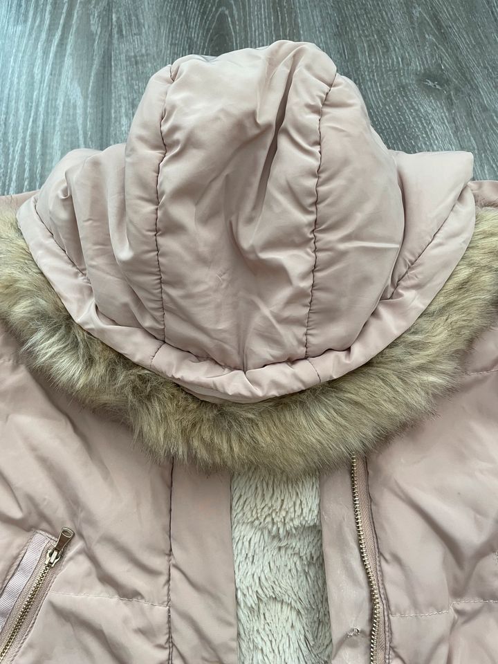 Gefütterte Winterjacke für Mädchen in Größe 110 rosa von Zara in Raunheim