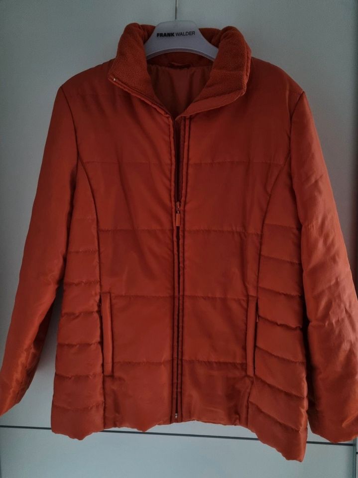 Jacke Steppjacke Yessica Gr. 40 / 42 in Oberkotzau