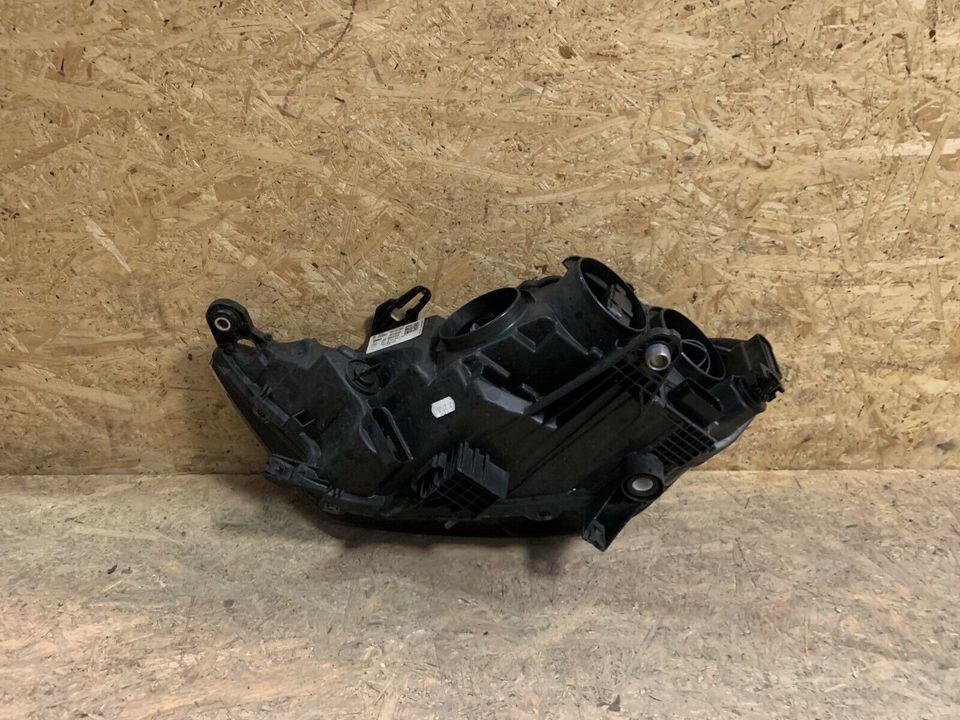 Audi A1 82A Halogen Scheinwerfer Rechts 82A941004 ab.2018 in Essen