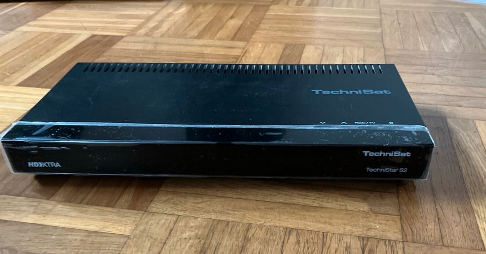 TECHNISAT. -  TechniStar S2 sw SAT Receiver in Kiel