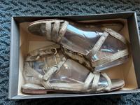 UGG Sandalen Schuhe Gr. 38 silber/gold Bayern - Ampfing Vorschau