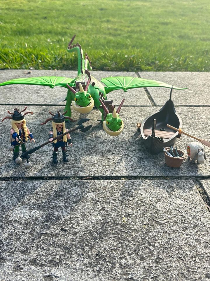 Playmobil Dragons Berk mit vielen Drachen und Figuren in Krefeld