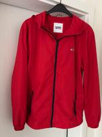 Hilfiger Tommy Jeans Herren  Windbreaker rot, in Gr. L Nordrhein-Westfalen - Dinslaken Vorschau
