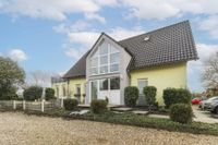 Zweifamilienhaus in verkehrsgünstiger Lage von Xanten-Birten an der B57 im top Zustand Nordrhein-Westfalen - Xanten Vorschau