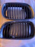 BMW Grillgitter E46 3er  Kühlergrill 511370305490 Dresden - Innere Altstadt Vorschau