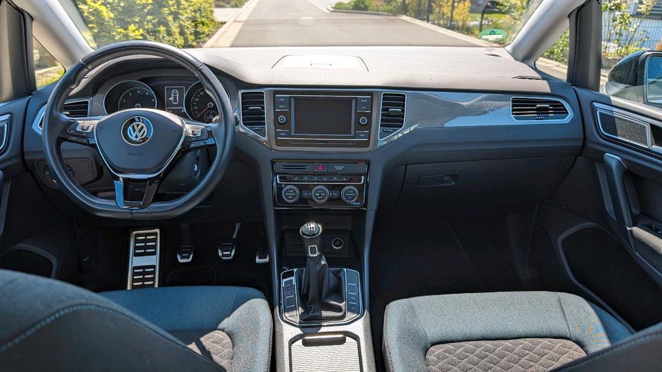 VW Golf Sportsvan mit IQ Drive Paket - Auto in Dransfeld