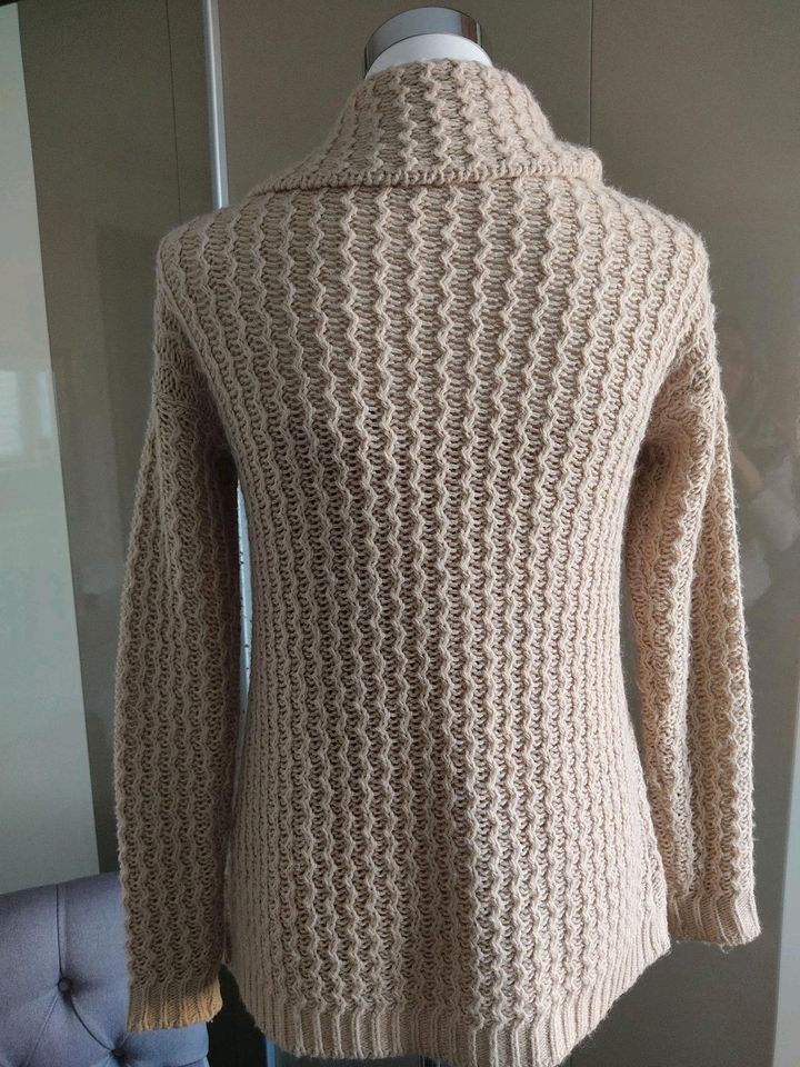 Strickjacke EDC Esprit M 38 beige Creme warm Knop Strick in Berlin