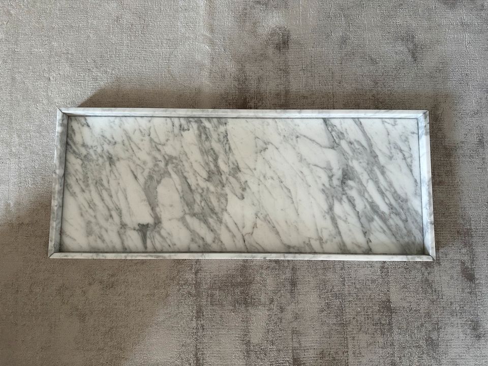 Sehr großes Bolia Marmor Tablett / Tray weiß wie neu (NP: 520€) in Hamburg