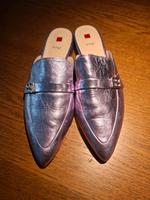 Pantoletten Slipper von Högl in Flieder Gr. 40/6,5 Düsseldorf - Flingern Nord Vorschau