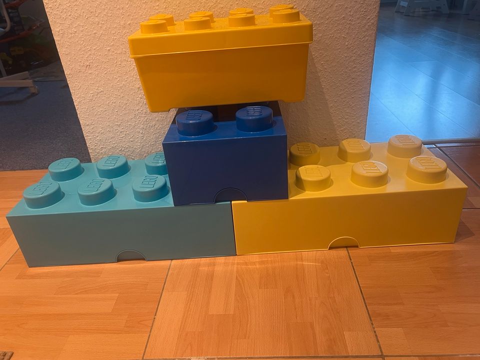 Große Lego Kisten in Berlin