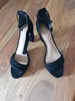 NEU!!! Cox-Damen-Sandaletten, Gr. 40, schwarz Hessen - Karben Vorschau