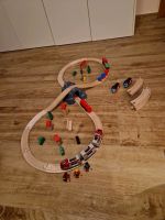 Brio Starter Set inkl elekrischer Lokomotive und roter Reisezug Nordrhein-Westfalen - Dorsten Vorschau