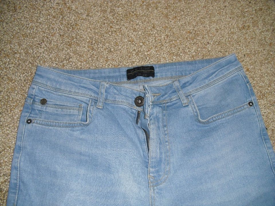 Jeans  W33 L31 hellblau in Strausberg