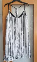 Kleid Zweiseitiges Kleid Gr.36 von Amisu neu Sachsen - Limbach-Oberfrohna Vorschau