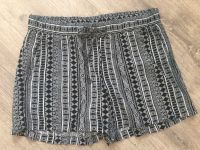 NEU Shorts weite Hose Hot Pants von Tessentials XS Hessen - Rosbach (v d Höhe) Vorschau