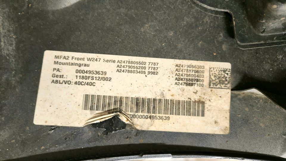 Mercedes B-Klasse W247 Stoßstange vorne Mountaingrau A2478803405 in Eschweiler