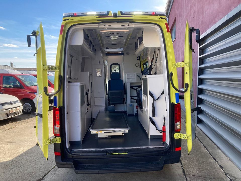 Volkswagen Crafter RTW/Rettungswagen TYP C/B gem DIN EN1789 in Schwedt (Oder)