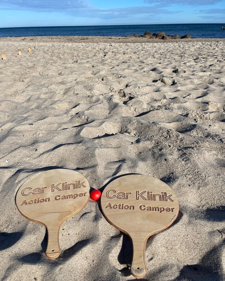 Car Klinik Action Camp Strandspielzeug BeachBall Set mit 2 Schläger+1 Ball in Uelzen