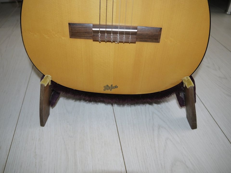 Sehr schöne Höfner Gitarre Nr. 511 Akustikgitarre mit Tasche in Erkelenz