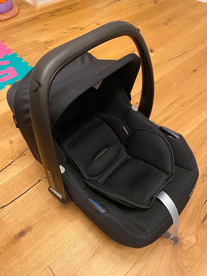 Maxi Cosi Autositz inkl. Base Isofix in Bremen