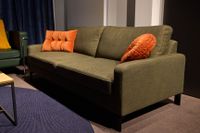 2 Sitzer Stoff Sofa Oliv Grün Nordrhein-Westfalen - Lippstadt Vorschau