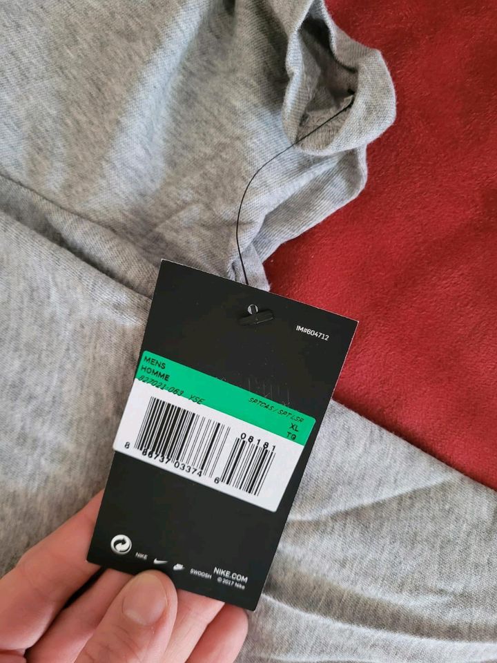 Nike Herren Shirt/Gr.XL(UNGETRAGEN) in Hagen