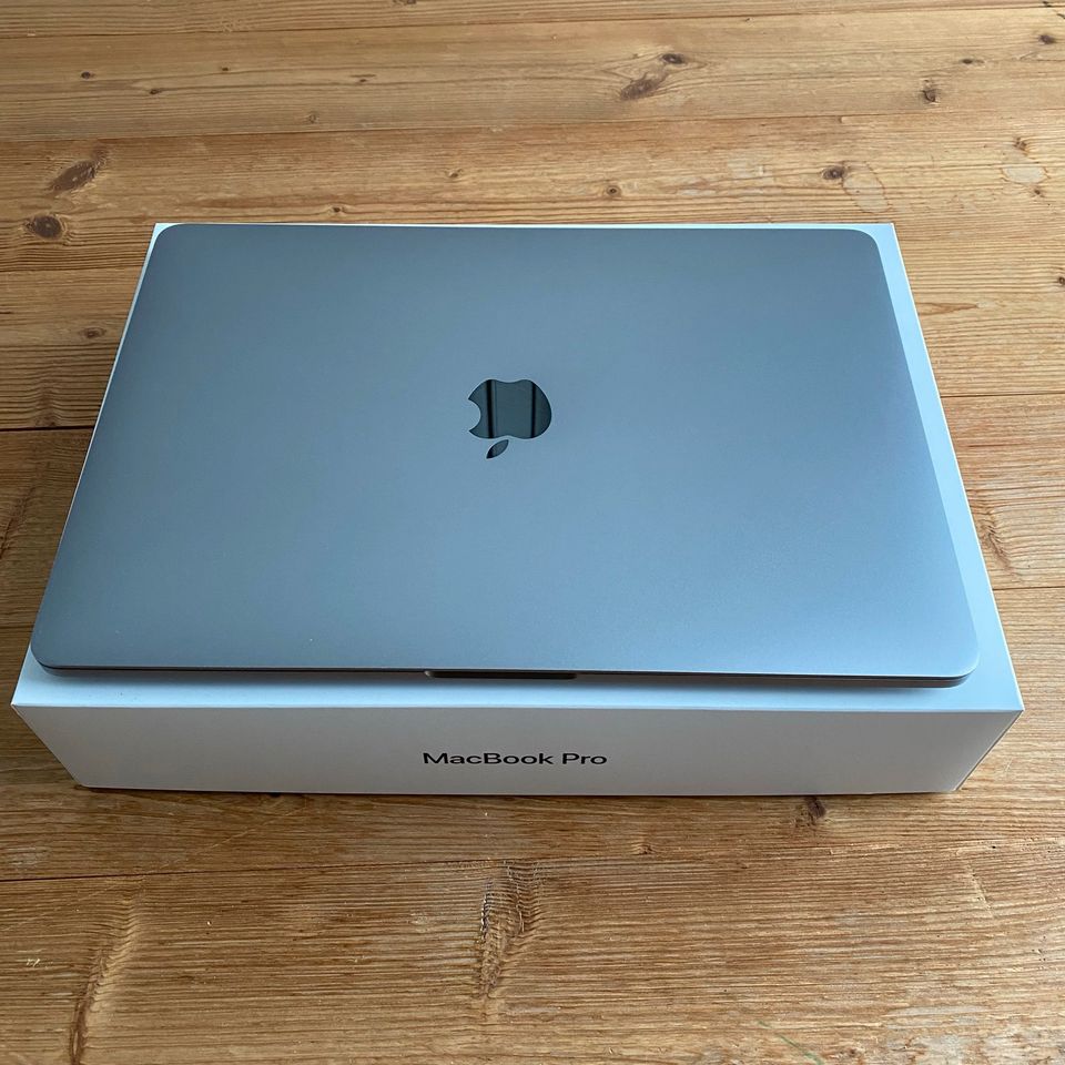 MacBook Pro | 13“ | Touchbar in Leipzig