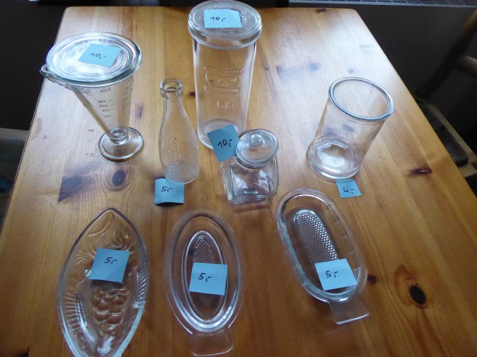 alte nostalgiche Küchenhelfer aus Glas Meßbecher Reibe Weck in Herbsleben