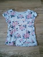 H&M T- Shirt grau Blumen Gr. 146/152 Niedersachsen - Lüneburg Vorschau