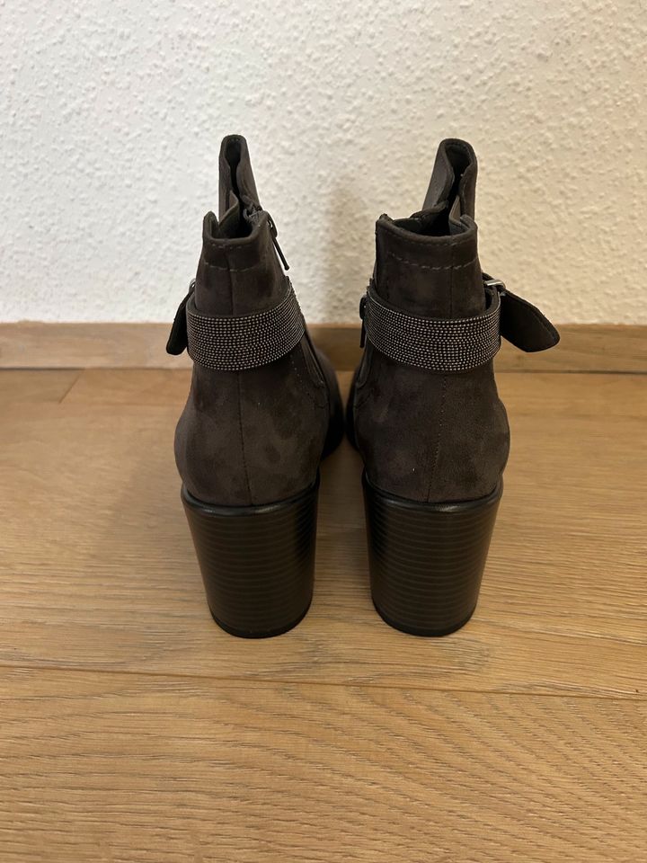 Stiefel Stiefeletten Boots Gr 42 NEU in Worms