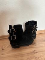 Stiefel Stiefeletten schwarz mit schnallen Gr. 38 mit Absatz Essen - Steele Vorschau