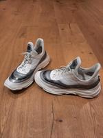 Högl Sneaker Turnschuhe weiß silber 40 NP 189€ Schuhe Bayern - Aholming Vorschau