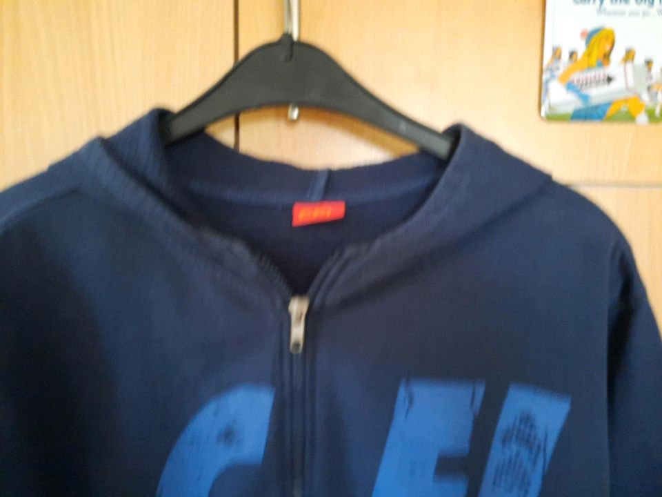 CFL Sweatshirtjacke Jacke Hoodie Weste Kaputze  Kinder Jungen Gr. in Tiefenbach Kr Passau