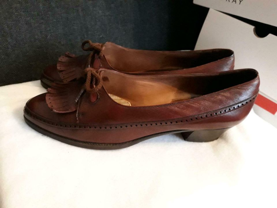 Bally Slipper braun Größe 6 / 39 in Schlangenbad