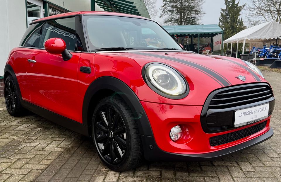 Mini Cooper Black Line / LED / SH / PDC / wenig Km in Bad Zwischenahn