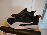 Sportschuhe Kr. München - Feldkirchen Vorschau